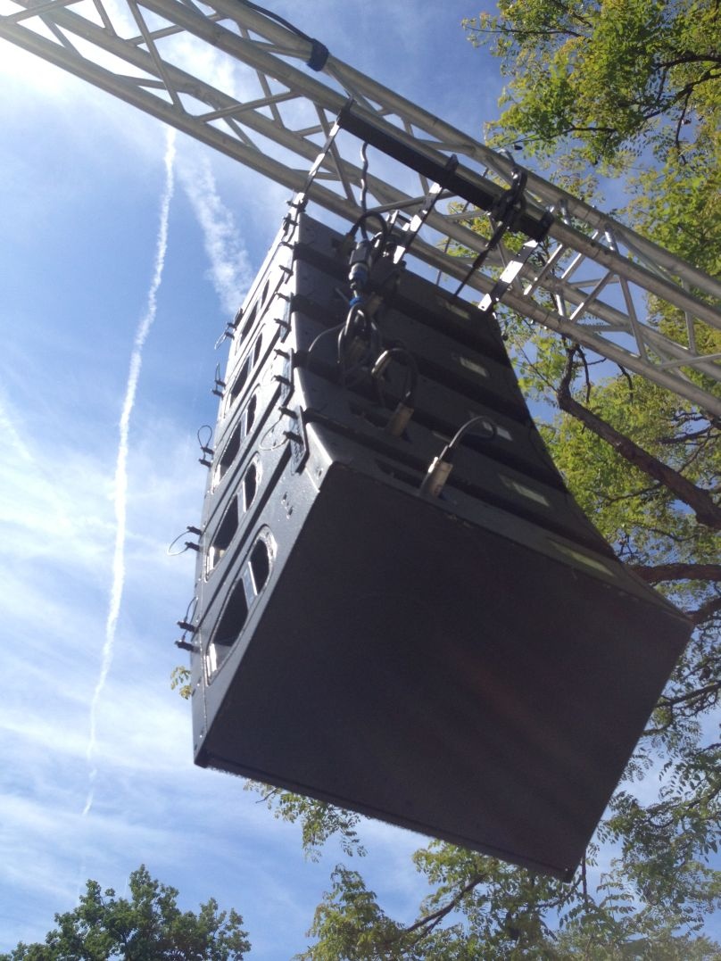 Line Array an Truss