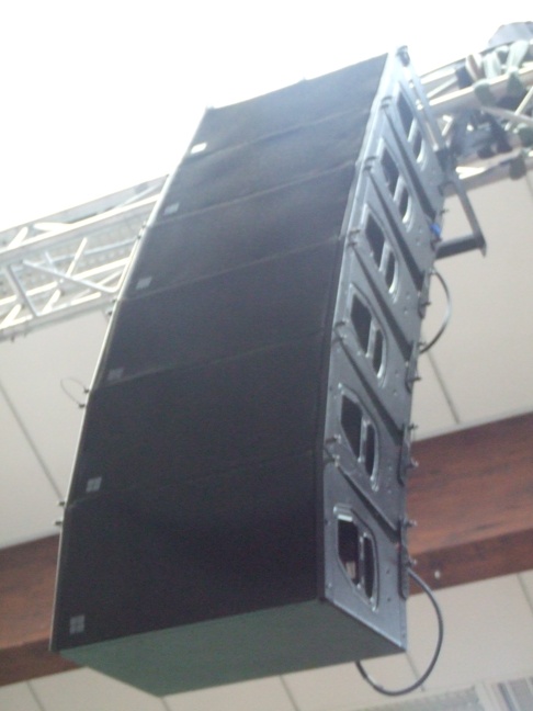 Line Array geflogen